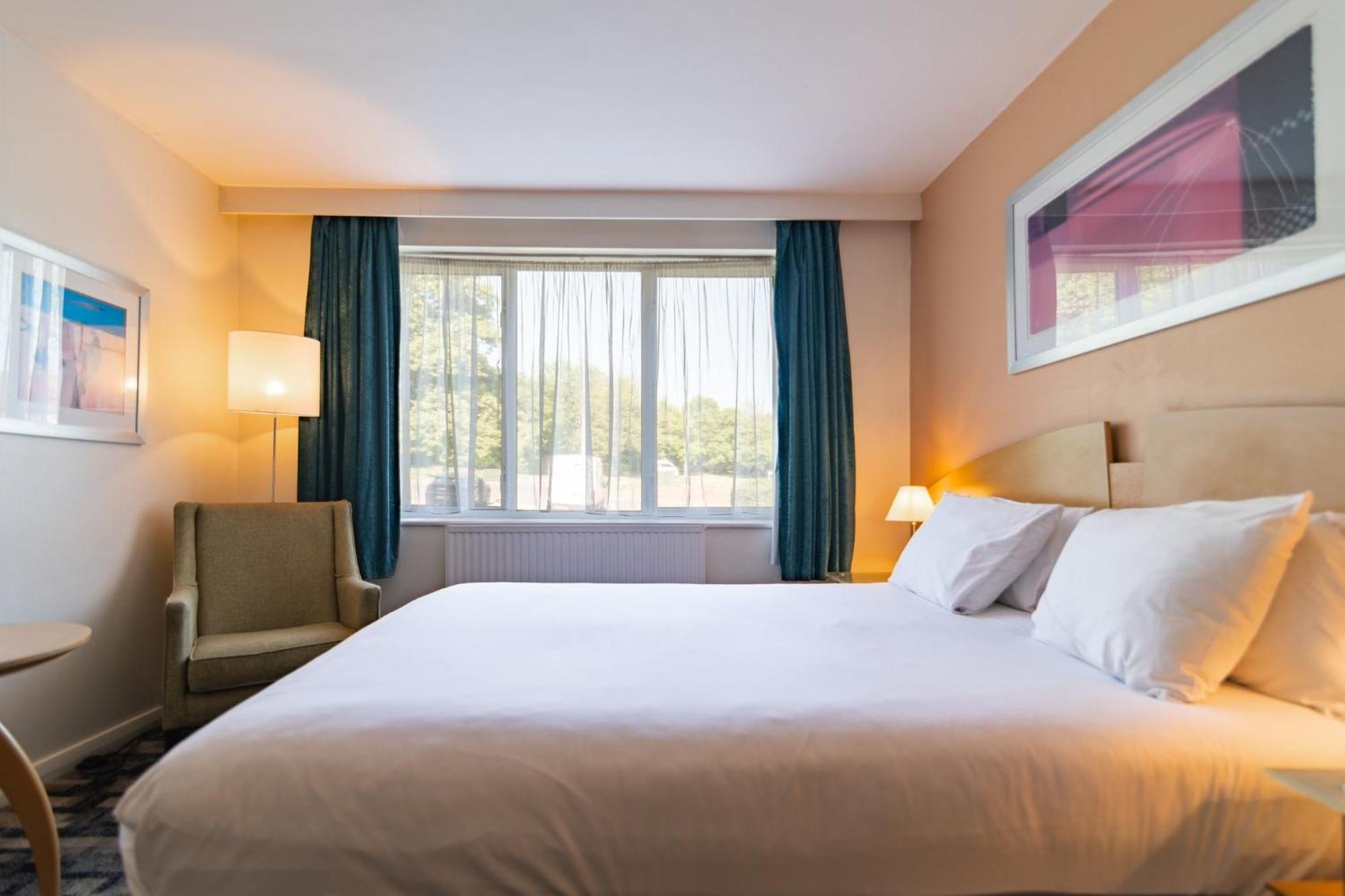 Holiday Inn Ashford - North A20 By Ihg Exterior photo