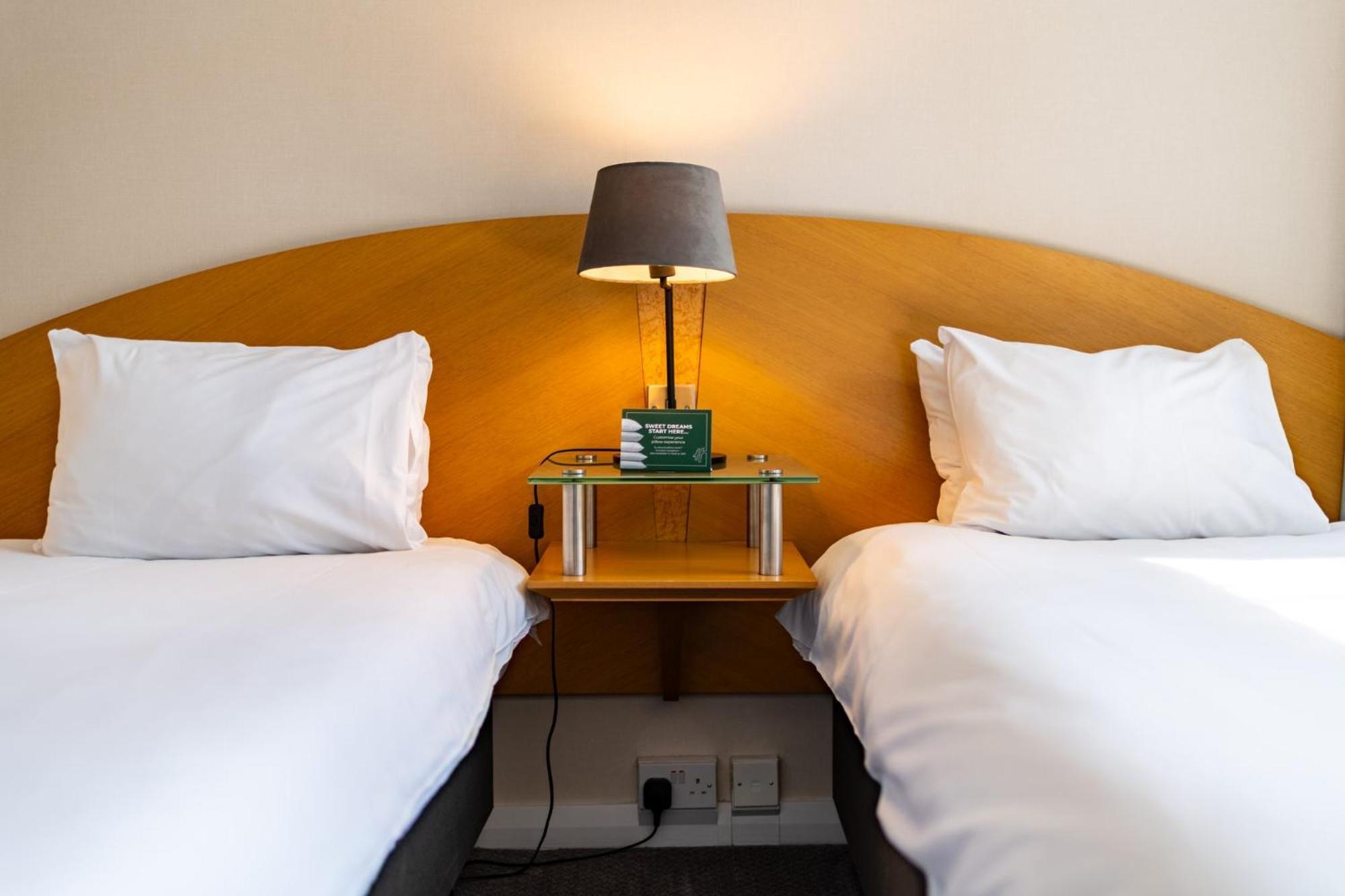 Holiday Inn Ashford - North A20 By Ihg Exterior photo