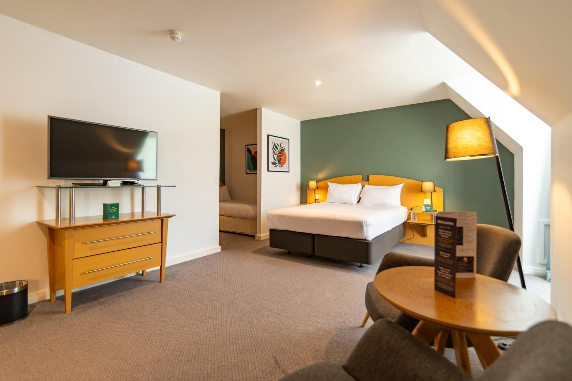 Holiday Inn Ashford - North A20 By Ihg Exterior photo